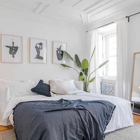 Casa Boma Lisboa - Typical And Spacious Apartment - Lapa II Exterior photo